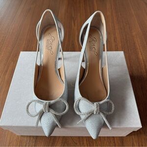 Jewel Badgley Mischka Glittering Silver Heels